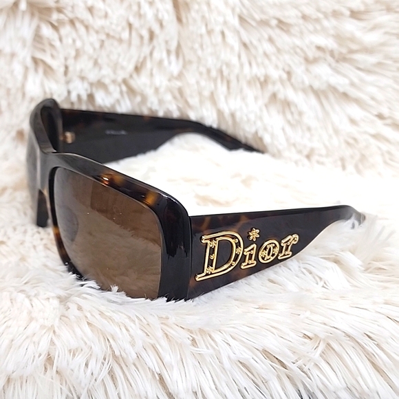 Christian Dior Oversized Sunglasses - Picture 1 of 5